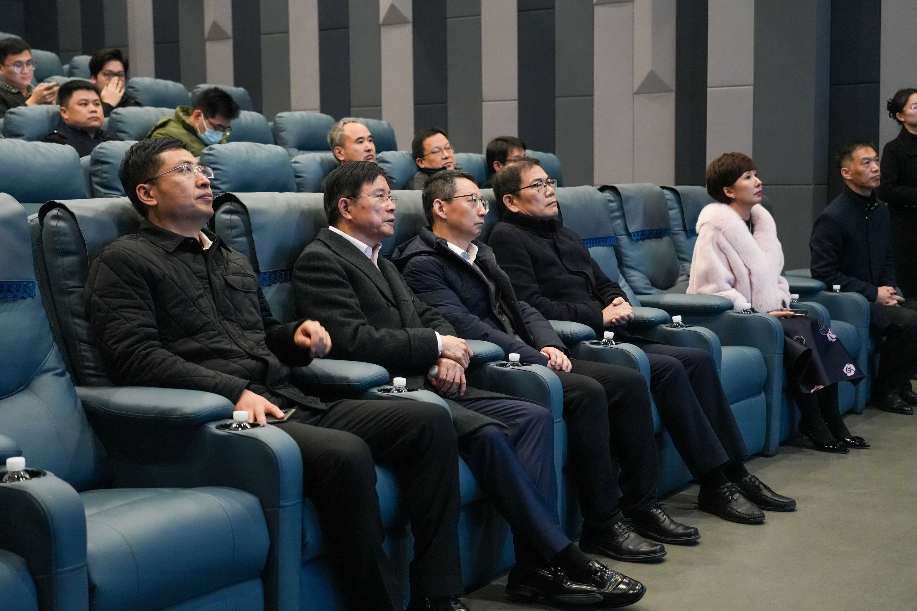 寧波市黨政領導一行赴音王集團考察調研，共鑄科技文化融合發展